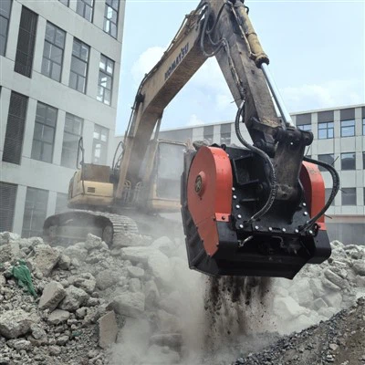 Çeneli Kaya Kırıcı